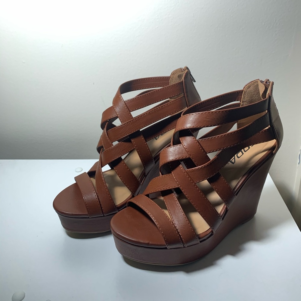 Brown Wedges